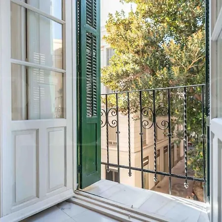 Apartment & Authentic With Balcony By Rems Malaga